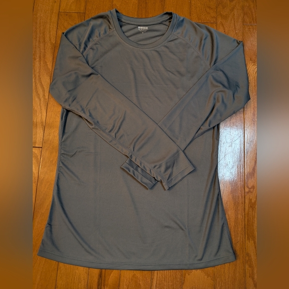 Women's Long-Sleeve Performance Shirt - Gray - Picture 3 of 4
